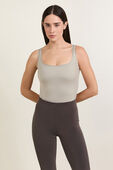 Nulu Square-Neck Sleeveless Bodysuit תמונת דוגמן קידמית של Nulu Square-Neck Sleeveless Bodysuit