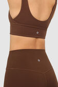 תמונת תקריב דוגמן של Align™ High-Rise Short 6"