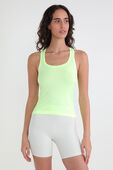 תמונת דוגמן קידמית של Swiftly Tech Racerback Tank Top 2.0