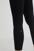 תמונת תקריב דוגמן של Fast and Free High-Rise Crop 23" *Pockets