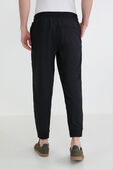 תמונת דוגמן אחורית של ABC Jogger Shorter