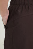 תמונת תקריב דוגמן של Light Utilitech Cargo Pocket HR Pant