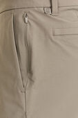 תמונת תקריב דוגמן של ABC Classic-Fit Trouser 32''L VersaTwill