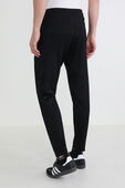תמונת דוגמן אחורית של Engineered Warmth Jogger