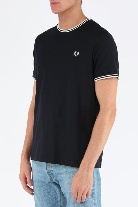 חולצת טי עם לוגו רקום FRED PERRY
