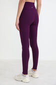תמונת דוגמן אחורית של Align HR Pant 28