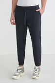 תמונת דוגמן קידמית של ABC Jogger Shorter