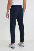 תמונת דוגמן אחורית של ABC Jogger