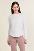 תמונת דוגמן קידמית של Love Long-Sleeve Shirt