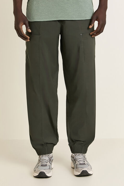 Lightweight Cargo Pocket Jogger