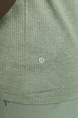 תמונת תקריב דוגמן של Metal Vent Tech Sleeveless Shirt