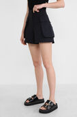 תמונת דוגמן קידמית של Relaxed-Fit Super High Rise Cargo Short
