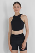 תמונת דוגמן קידמית של Hold Tight Cropped Tank