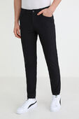 תמונת דוגמן קידמית של ABC Classic Fit Pant 32" Warpstreme