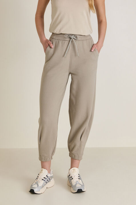 Loungeful Oversized Fit HR Cropped Jogger LULULEMON