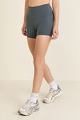 Align™ HR Short 4 תמונת דוגמן קידמית של Align™ HR Short 4
