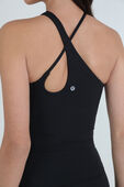 תמונת תקריב דוגמן של Align™ Cross-Strap Tank Top