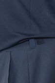 תמונת תקריב דוגמן של ABC Slim-Fit Golf Trouser 32"L