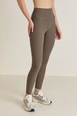 Align™ High-Rise Ribbed Pant 25 תמונת דוגמן קידמית של Align™ High-Rise Ribbed Pant 25