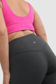 תמונת תקריב דוגמן של Align™ V-Waist Pant 25