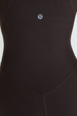 תמונת תקריב דוגמן של Align™ Bodysuit 6
