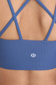 תמונת תקריב דוגמן של Like a Cloud High-Neck Longline Ribbed Bra Light Support, B/C Cup