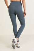 תמונת דוגמן אחורית של Wunder Train HR Tight 25