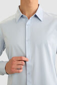 תמונת תקריב דוגמן של New Venture Slim-Fit Long-Sleeve Shirt