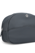 תמונת תקריב של City Essentials Pouch