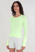 תמונת דוגמן קידמית של Swiftly Tech Long-Sleeve Shirt 2.0