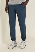 Pace Breaker Pant תמונת דוגמן קידמית של Pace Breaker Pant