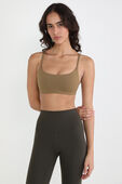 תמונת דוגמן קידמית של Wunder Train Strappy Racer Bra Cups A\B