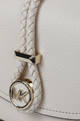 תמונת תקריב של Lea Small Logo Bag in White