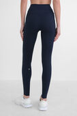 תמונת דוגמן אחורית של Fast and Free High-Rise Tight 28” Pockets