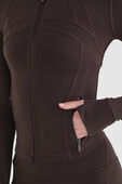 תמונת תקריב דוגמן של Define Cropped Jacket Nulu