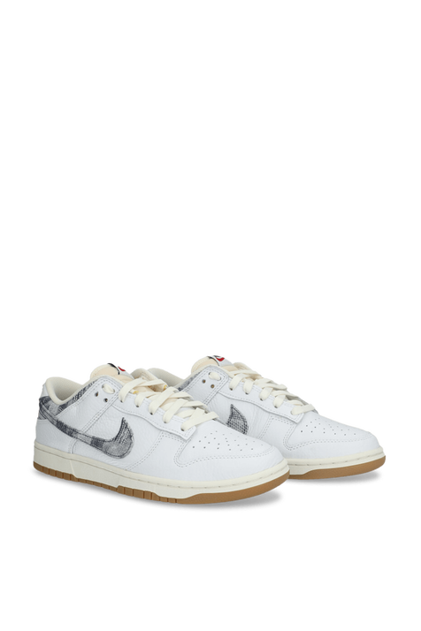 נעלי סניקרס דאנק ברכיסה נמוכה NIKE