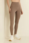 תמונת דוגמן קידמית של ALIGN™ HR PANT 28