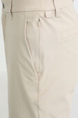 תמונת תקריב דוגמן של Commission Short Classic 7