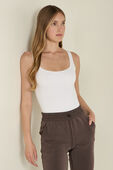 Nulu Square-Neck Sleeveless Bodysuit תמונת דוגמן קידמית של Nulu Square-Neck Sleeveless Bodysuit