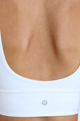 תמונת תקריב דוגמן של Align V Neck Bra A/B Cup