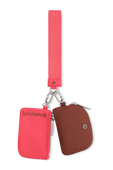 Dual Pouch Wristlet תמונה קידמית של Dual Pouch Wristlet