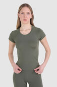 תמונת דוגמן קידמית של Swiftly Tech Short Sleeve Shirt 2.0 Race