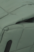 תמונת תקריב של Quilted Grid Tote