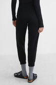 תמונת דוגמן אחורית של Scuba Hr Jogger Crop