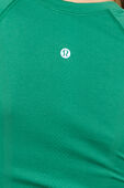 תמונת תקריב דוגמן של Swiftly Tech Short Sleeve 2.0