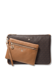 תמונת תקריב של Slater Large Logo Brown and Leather 2-in-1 Wristlet