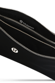 תמונת פנים של Curved Wristlet