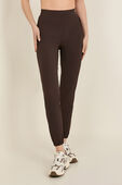 Adapted State High-Rise Jogger תמונת דוגמן קידמית של Adapted State High-Rise Jogger
