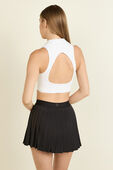 תמונת דוגמן אחורית של Collared Tennis Longline Bra, B/C Cup