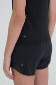 תמונת תקריב דוגמן של Train to Be Short-Sleeve Shirt